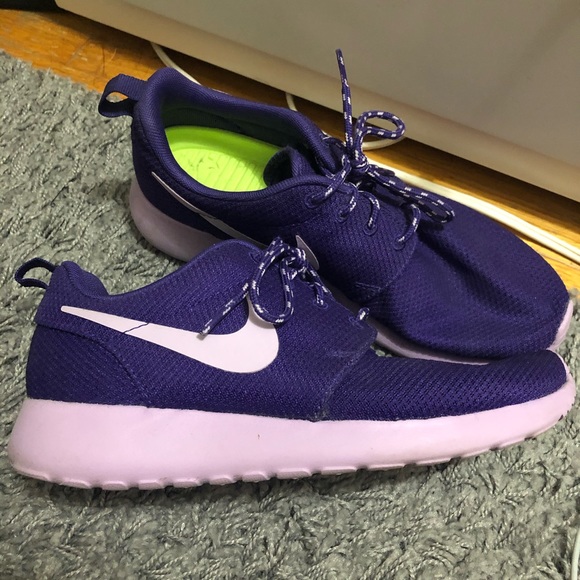 NIke Roshe Run - Court Purple - Picture 4 of 5